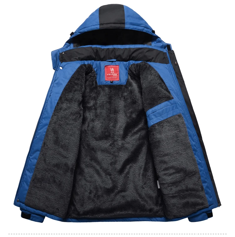 Winter Fleece Military Hiking Jackets Men Windproof Waterproof Outdoor Warm Rain Coat Male Hiking Camping Trekking Skiing Jacket