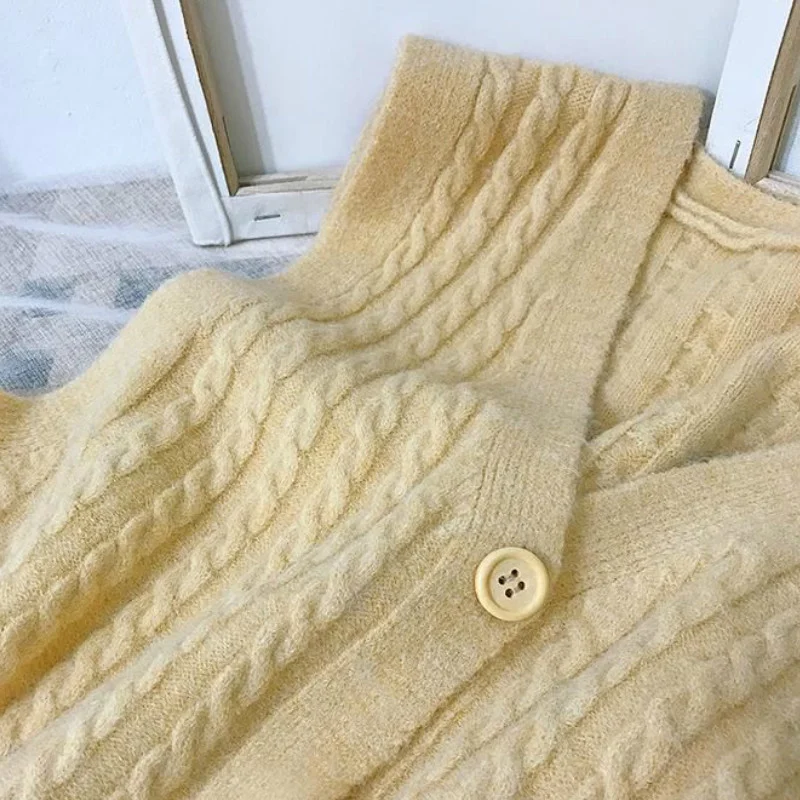 

Women Sweater Vest Solid Plus Size 3XL Autumn Vintage Elegant V-neck Knitted Sweaters Female Single Breasted Ulzzang Students