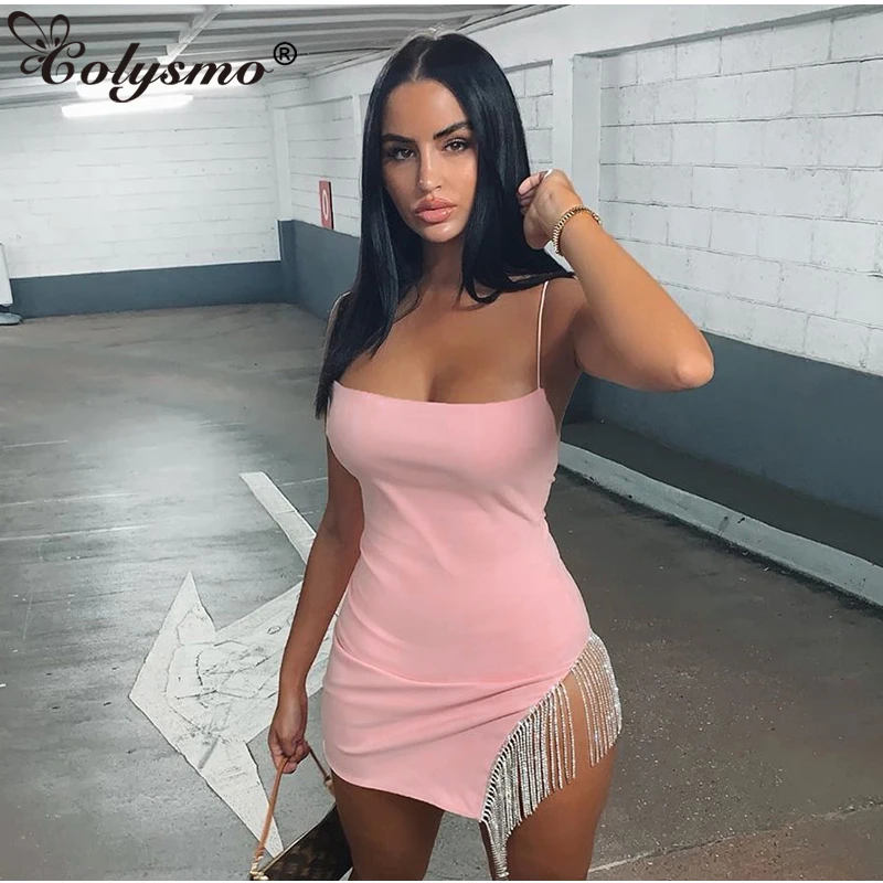 Женское облегающее платье Colysmo белое с перекрещивающимися ремешками на спине и