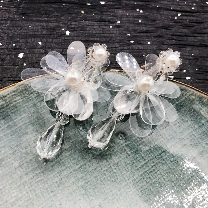 

White Elegant Flower Pearls Petal Clip Earrings Hand Making Weaving Jewelry