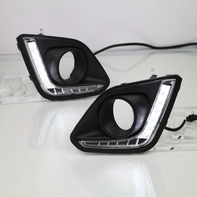 

1 Set LED DRL White Daytime Running Lights Driving Lamps With Fog Lamp Covers for Suzuki Swift 2014-2016