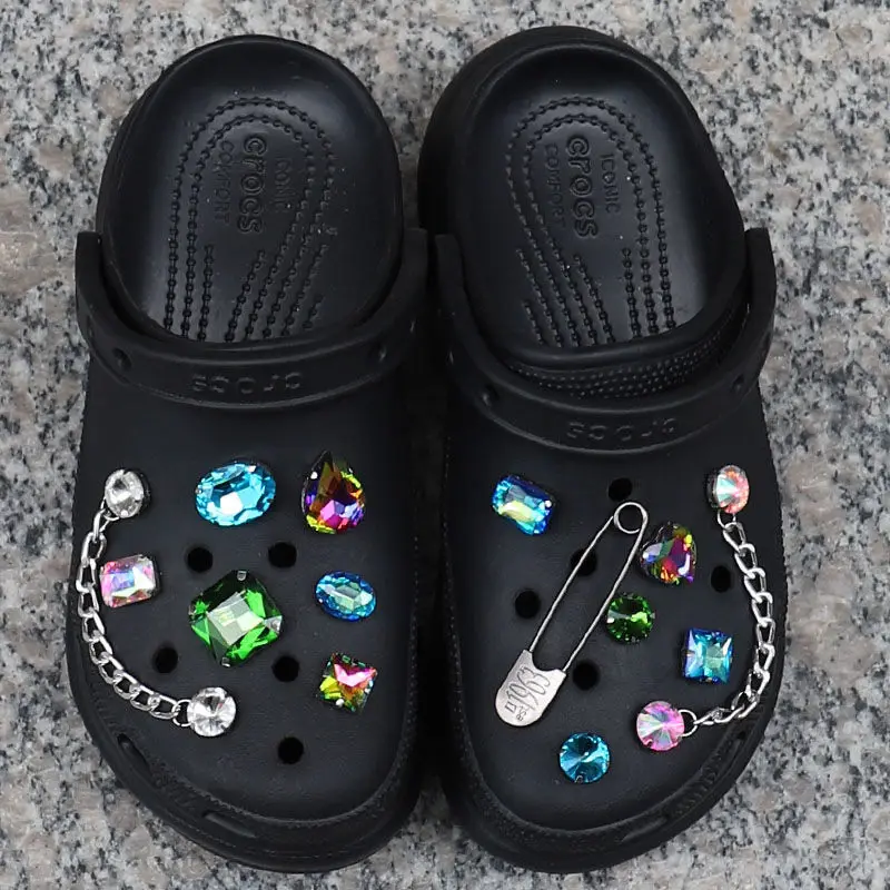 

2021 New Arrivals Croc Charms Designer Fashion Colorful Rhinestones Croc Luxury Elegant Chain Clogs Shoe Buckle All-match