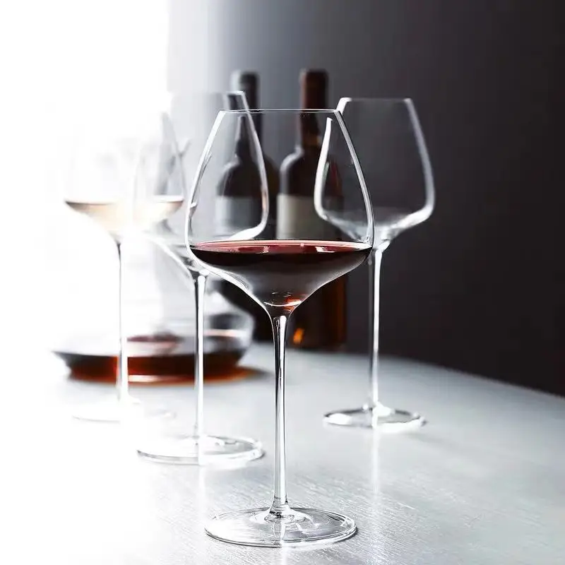 

4PCS/European Style Large Wine Glass Handmade Creative Tall Glass Home Decanter Set