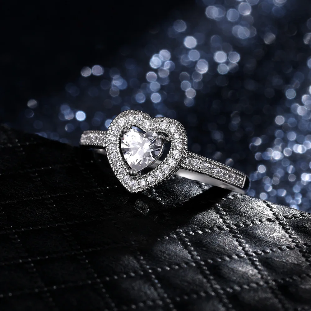 

New Fashion Crystal Heart Shaped Wedding Rings For Women Silver Ladies Engagement Rings Jewelry Party Gifts Accessories
