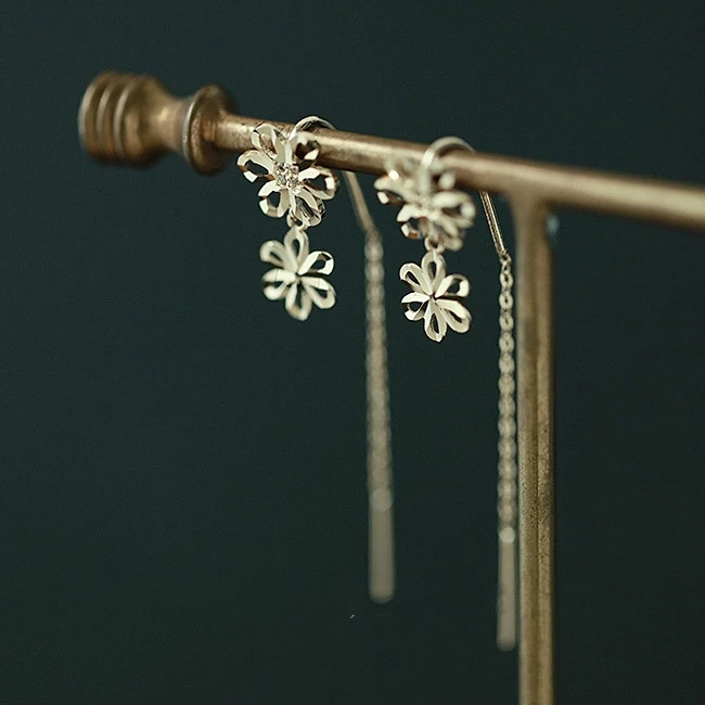 Золотая пачка 14 к с двойными цветами и кристаллами изящная подвеска