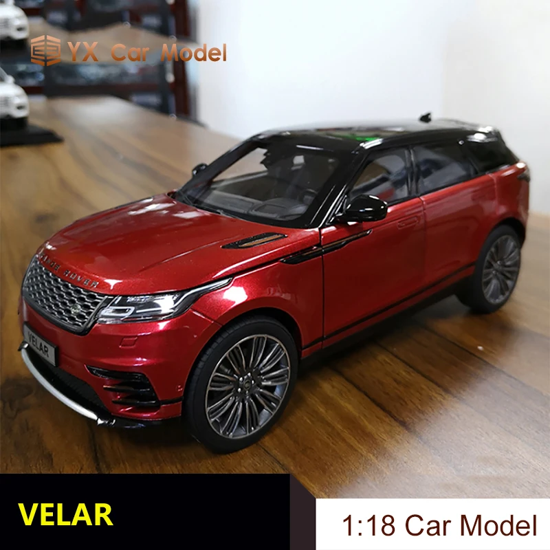 

Модель внедорожника из сплава с ЖК-дисплеем 1:18 Range Rover Velar
