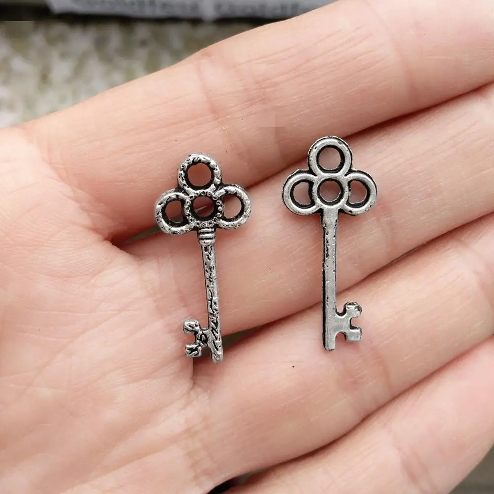 

Findings for diy charms 26mm flower keys small circle retro style silver jewellery accessory earring keychains hanging 200pcs