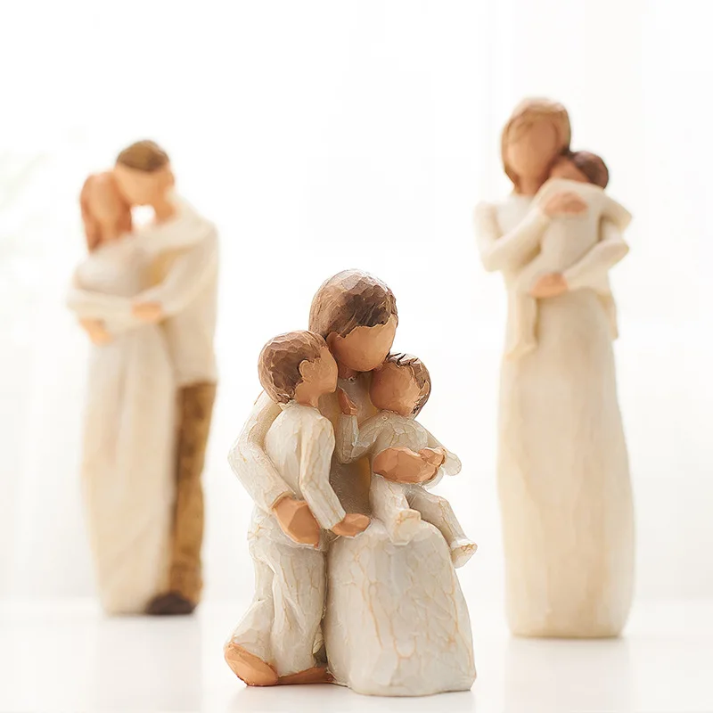 

New Nordic Love Family Resin Figure Ornaments Lovers Couple Sweetly Bookcase Creative Romantic resin Home decoration crafts