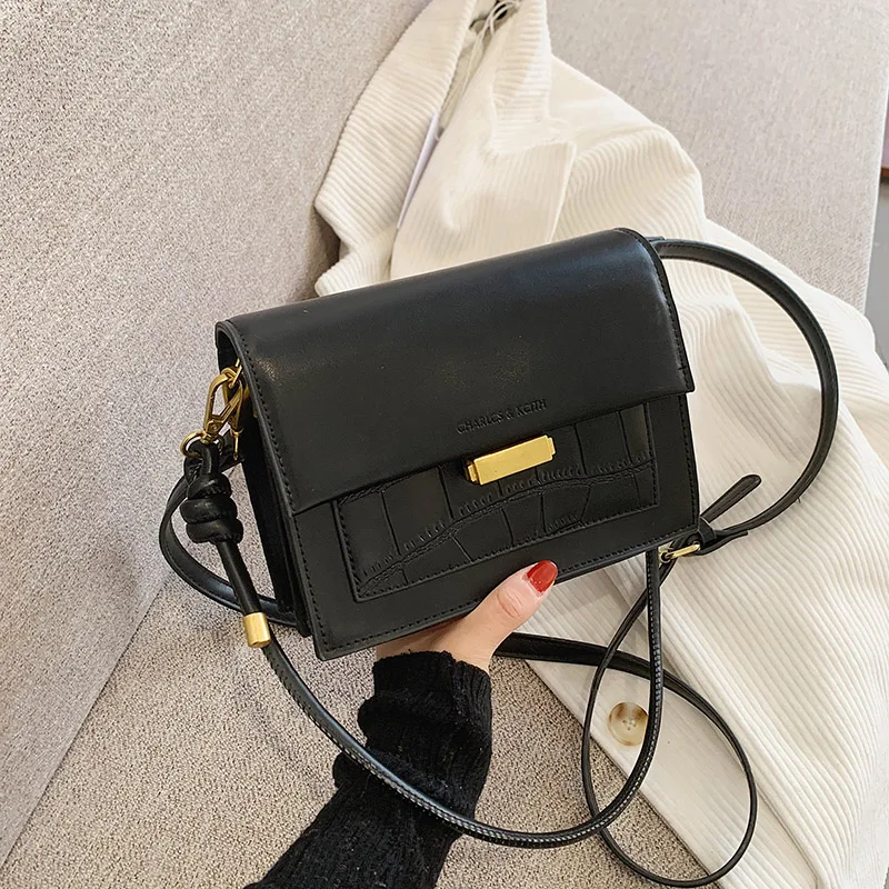

Soft PU Leather Crocodile Pattern Women Underarm Crossbody Bag Vintage Design Casual Small Shoulder Bag Tote Baguette Purse