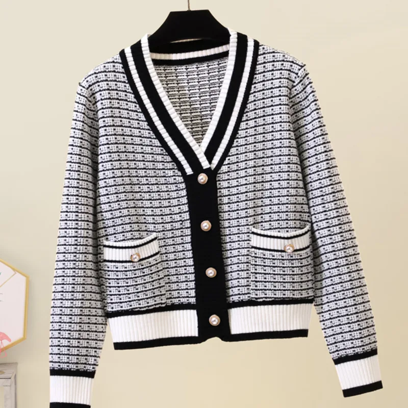 

2021 short cardigan women's sweater coat thickened in autumn and winter
