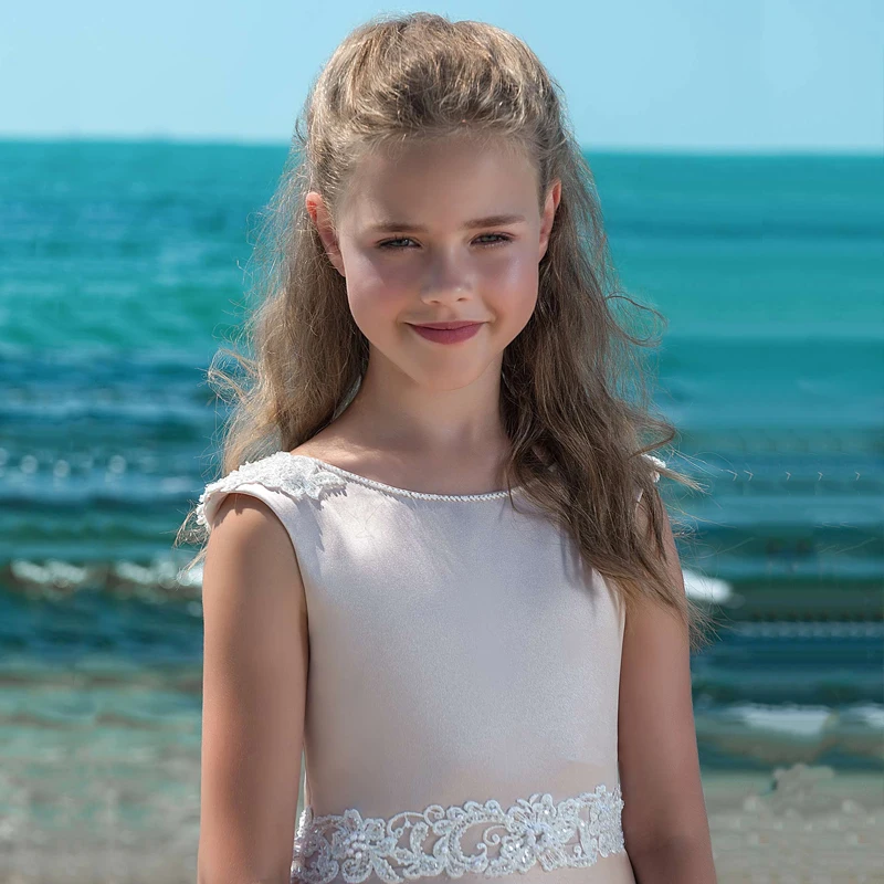

Elegant Flower Girl Dresses for Wedding Scoop Neck Satin First Communion Dresses Sleeveless A-line Kids Wedding Party Dresses