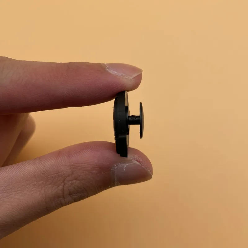 Single Sale 1 Pcs Crocs Charms PVC Shoe Decoration White Rabbit Shoe Charms Funny Man Expression For Birthday Gift 18P-6L-1