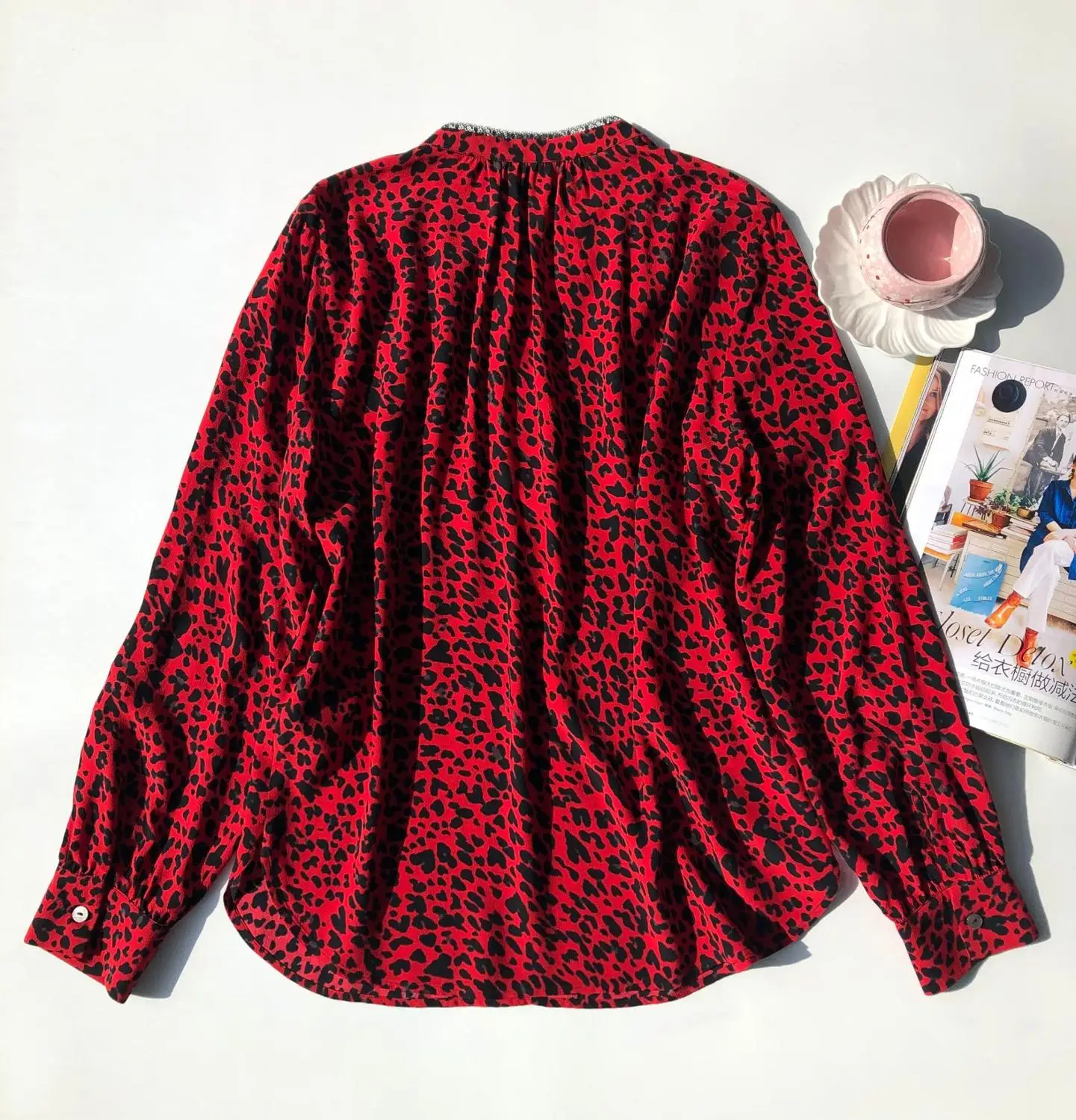 

Brand Fashion Women High Luxury Autumn Vintage Print Red Thin V-Neck Leopard Shirt Blouse