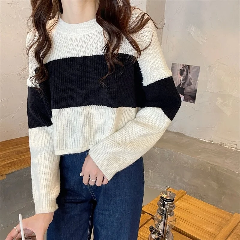 Black And White Contrast Color Cropped Pullover Sweater Women's Retro Idle Style Knitwear New Early Autumn Korean Rac | Женская