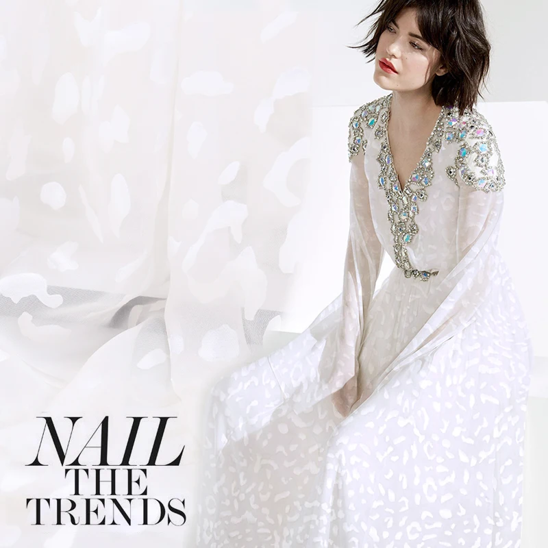 

Чистый белый фон сгоревшая шелковая ткань тутового шелкопряда светильник прозрачные дышащие удобные платья Шаль Одежда Ткани