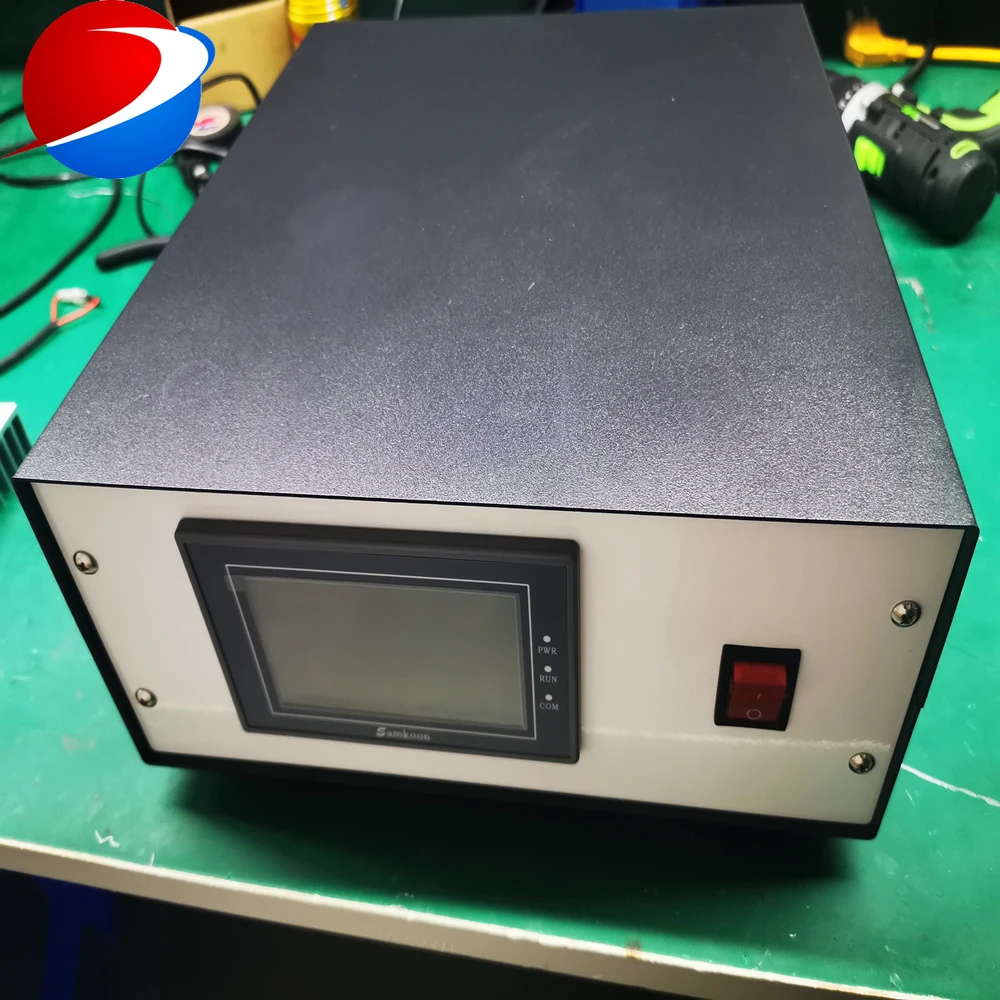 2000 Вт Ультразвуковой сварочный генератор и 20 кГц Сварочный преобразователь