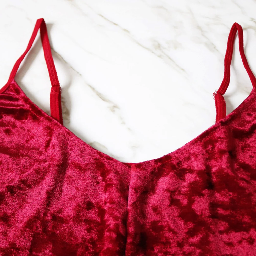 

Hot Women 2 piece set Velvet Sleepwear Sexy Spaghetti Strap Shorts Pajamas Suit Ladies Casual Sleepwear Female Pajama Party Set