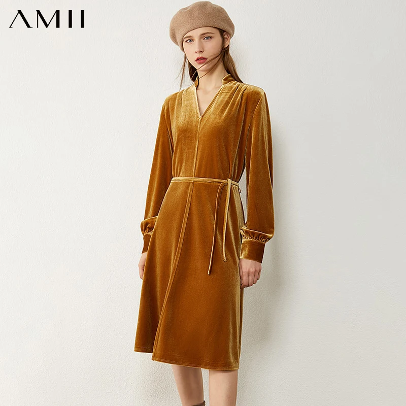 

Amii Minimalism Autumn Winter Velvet Dresses For Women Vintage Vneck High Waist Knee-length Dress Female Dress 12040916