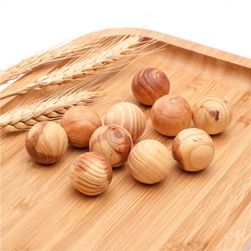 

10 шт Мотылевые шарики брусья Camphor шаровой шкаф Camphor деревянный шар Camphor