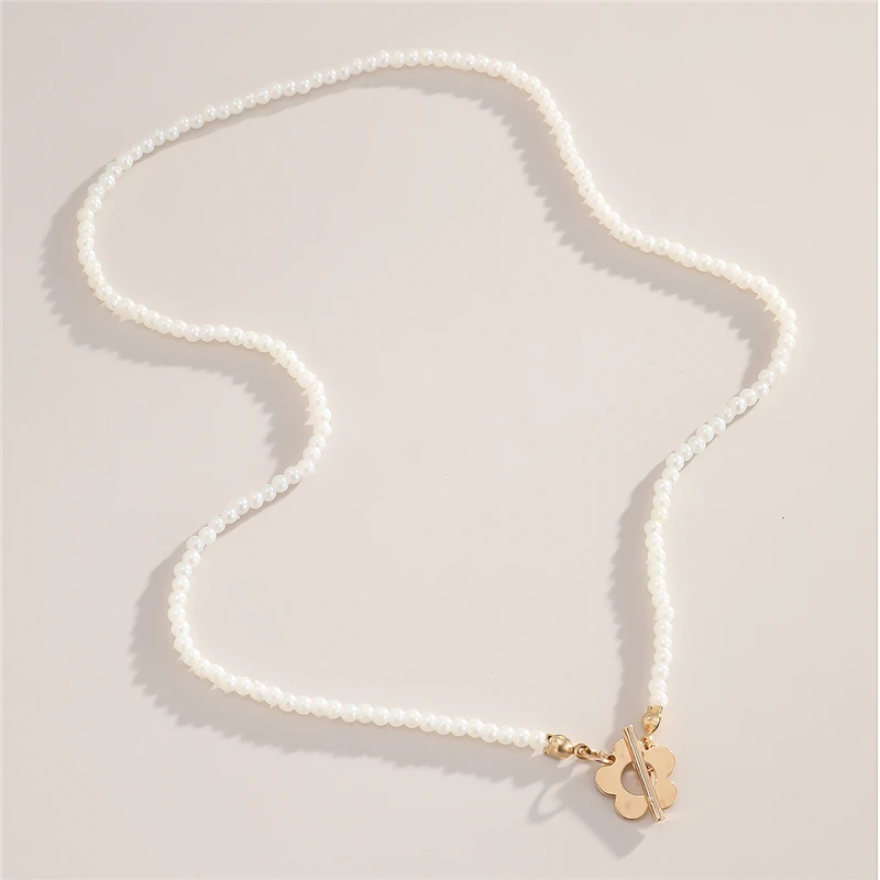 

Luokey Simulated Pearl Necklace For Women Vintage Fashion Clavicle Chain Flower Pendant Necklace Minimalist Jewelry Wholesale