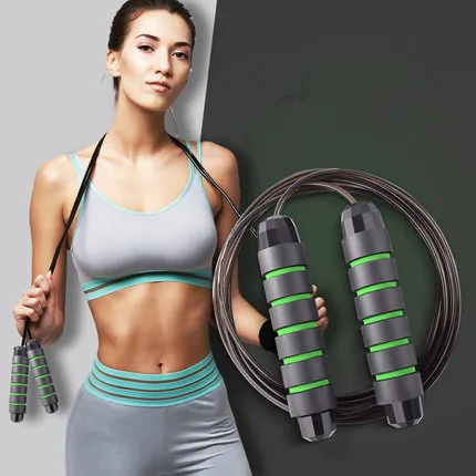

Rope skipping is an effective weight loss exercise Insist on skipping rope will make your body infinite vitality