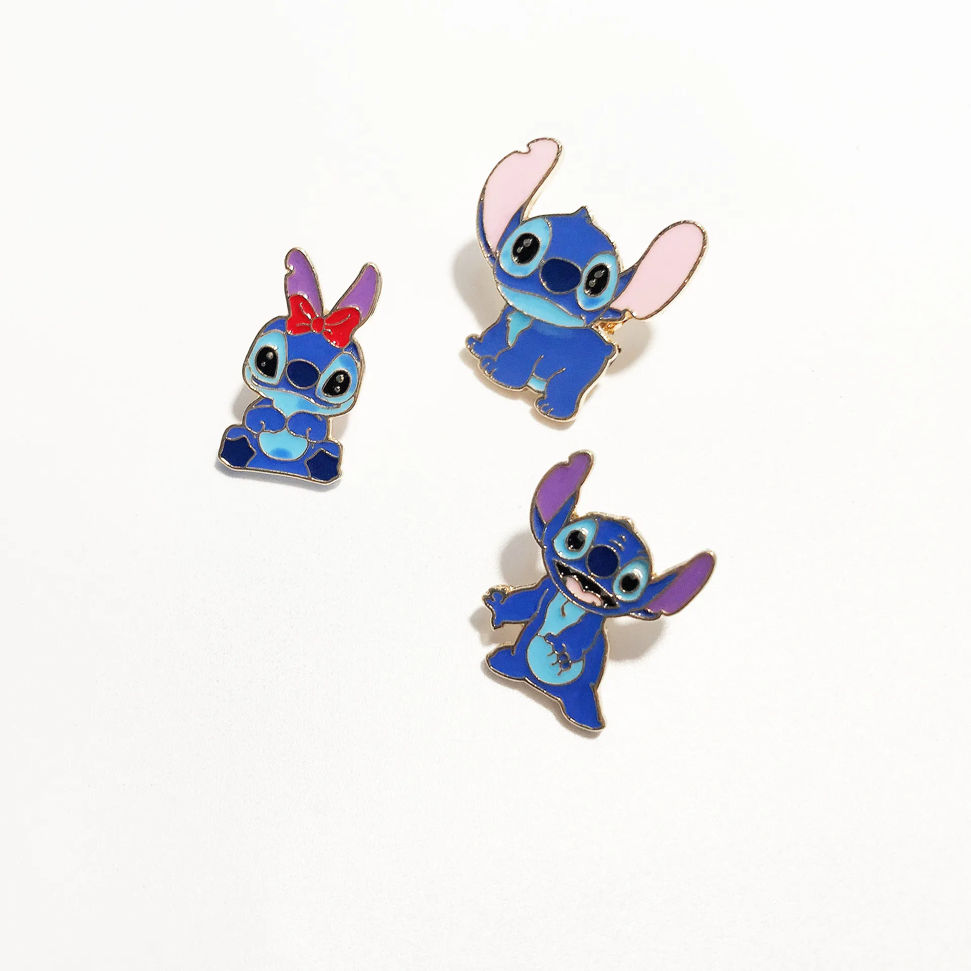 Металлическая эмалированная брошь в стиле Лило и Ститч | Украшения аксессуары