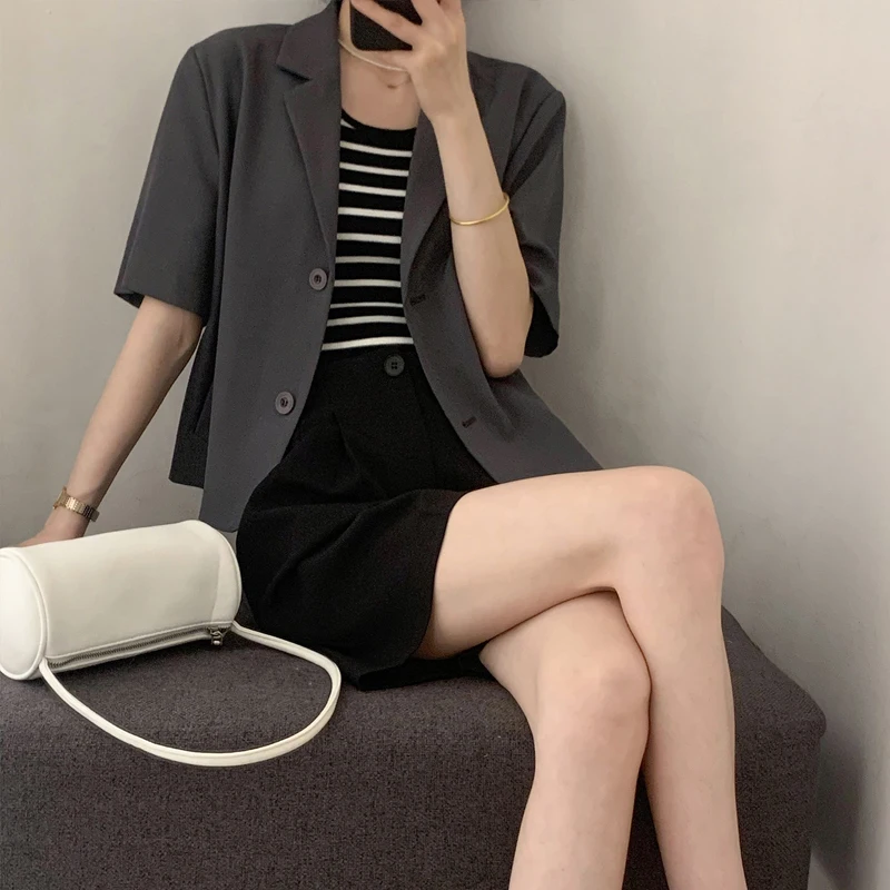 

Johnature New Short Suit Jackets Women 2021 Summer Korean Casual Turn-down Collar Solid Color Button Pockets Coats