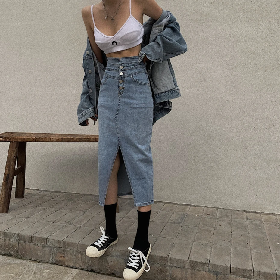 Женская джинсовая юбка винтажная облегающая средней длины с разрезом спереди