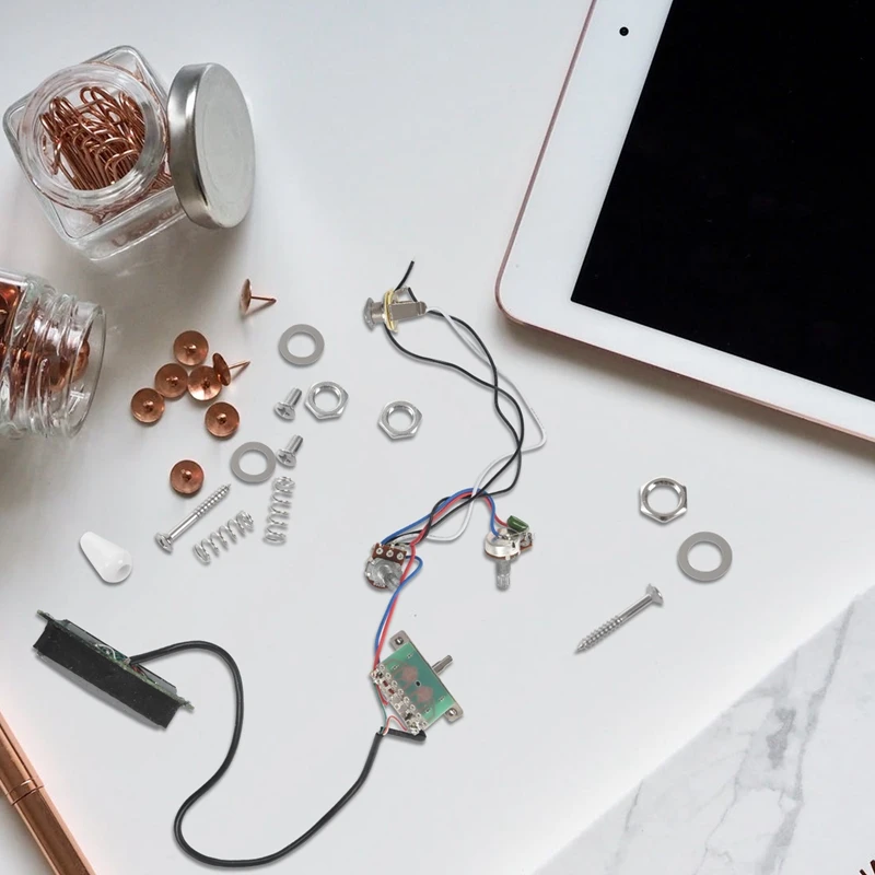 

Connection Switch with Pickup for Electric Guitar