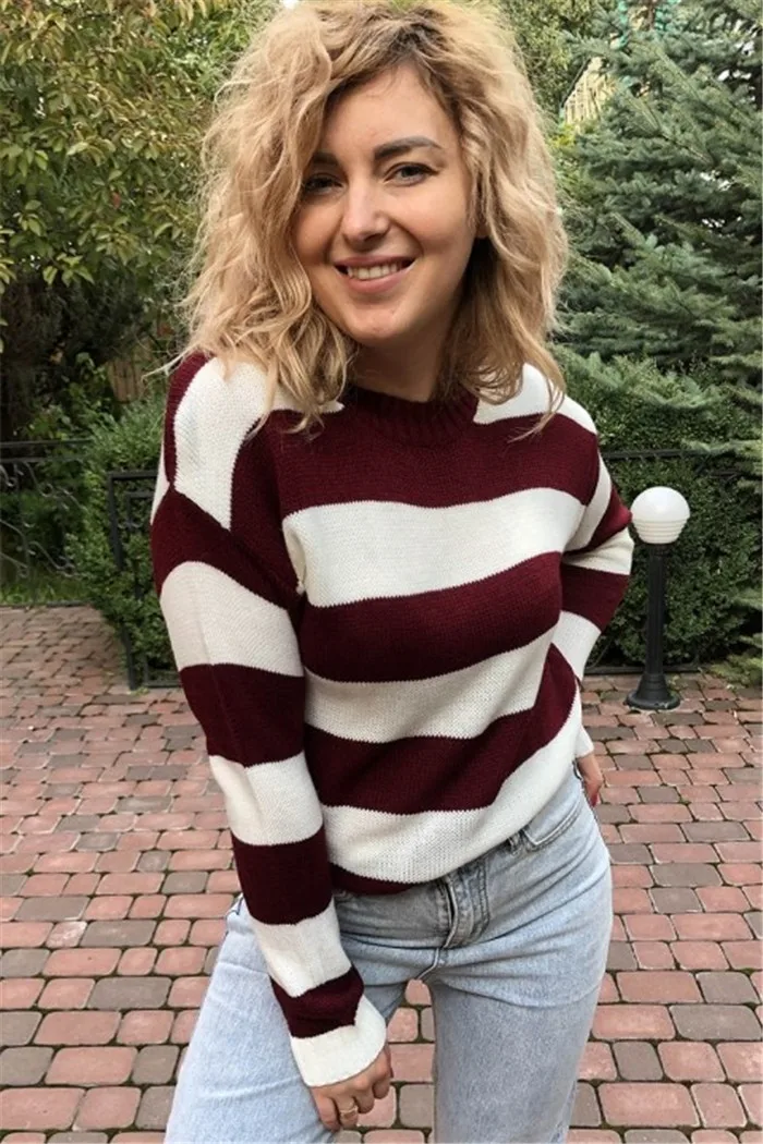 

Flat Knitted Round Neck Striped Knit Sweater Womens Striped Pullovers Casual Mama 2020 New Fashion Tops Office Clothes Lady