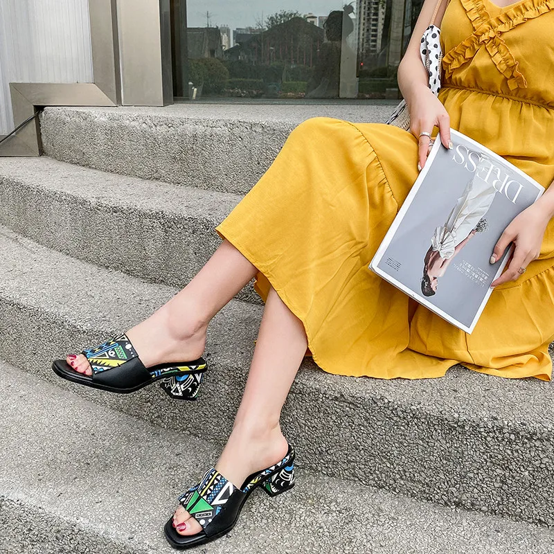 FEDONAS/разноцветные босоножки из натуральной кожи для девочек Выразительные