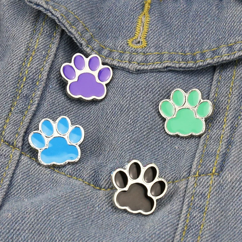 Dog Cat Paw Claws Enamel Pin Footprints Brooches Bag Badges Shirts Clothes Accessories Icon Metal Button Jewelry Friends Gifts