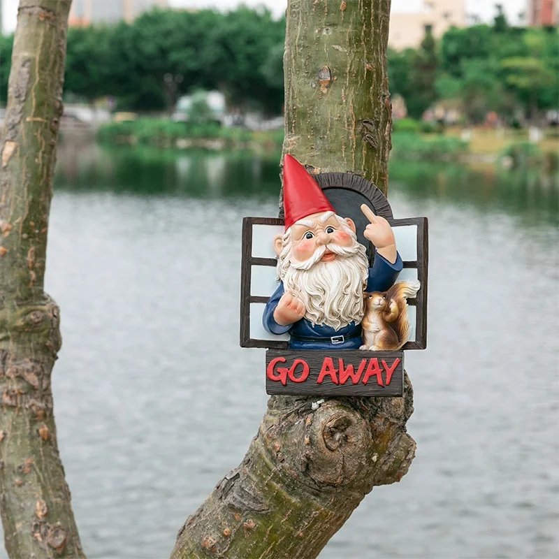 

Gnome Squirrel Figurine Go Away Hanging Ornament Fairy Garden Statue Resin Craft for Home Wall Decorations Tree Hugger