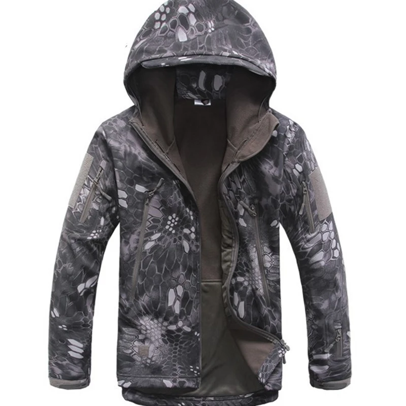 

2020 Fashion Solid Color Camouflage Shark Skin Charge Soft Shell Men Set Outdoor Mountaineering Hiking Jacket Fishing Clothing