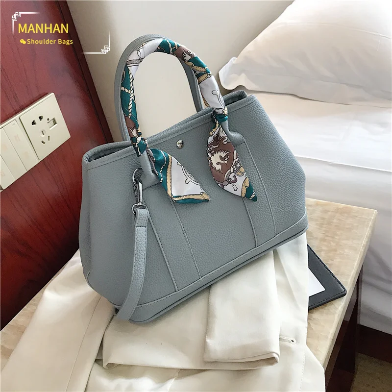 

Women's Handbags