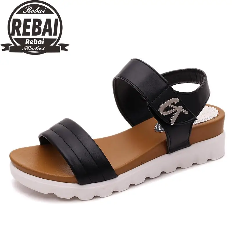 

HOT Summer Gladiator Sandals Women Aged Leather Flat Fashion Women Shoes Casual Occasions Comfortable The Female Sandals 5CM