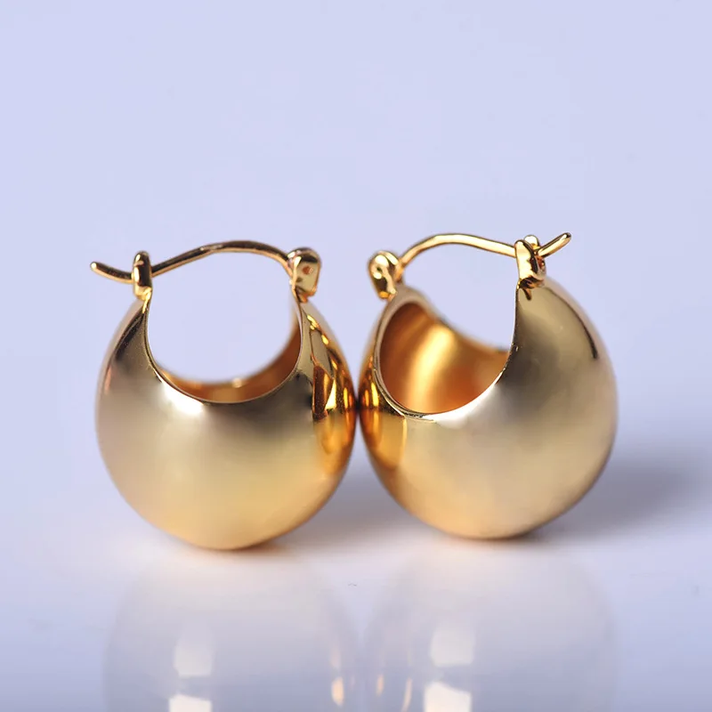 

European and American vintage metal cold wind golden ball earrings