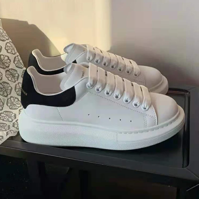 

McQueen Small White Shoes 2021 Summer New Men and Women with the Same Leather Wild Couple Platform Thick Bottom Increased