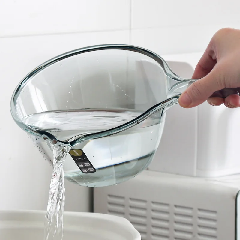 

New anti-skid long handle fashion creative plastic transparent water spoon durable household kitchen gadgets supplies