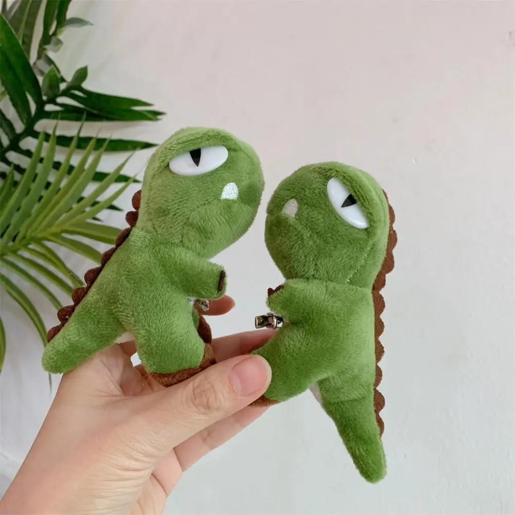 

Dinosaur Brooch Anti-fall Funny Appearance Easy to Attach Stylish Plush Dinosaur Doll Brooch Pin for Girls