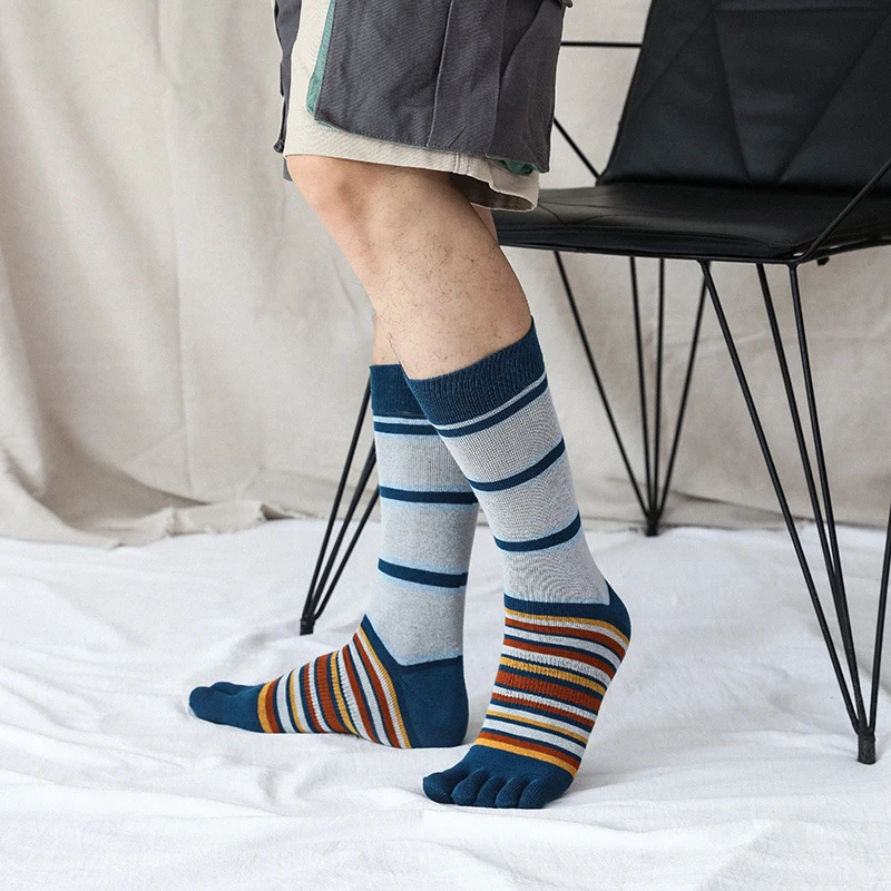 

Casual Thicken Socks Mid-Calf Men Socks Breathable Colorful Five Toe Tube Absorbs Sweat Socks Soft Warm Stripe Finger Socks