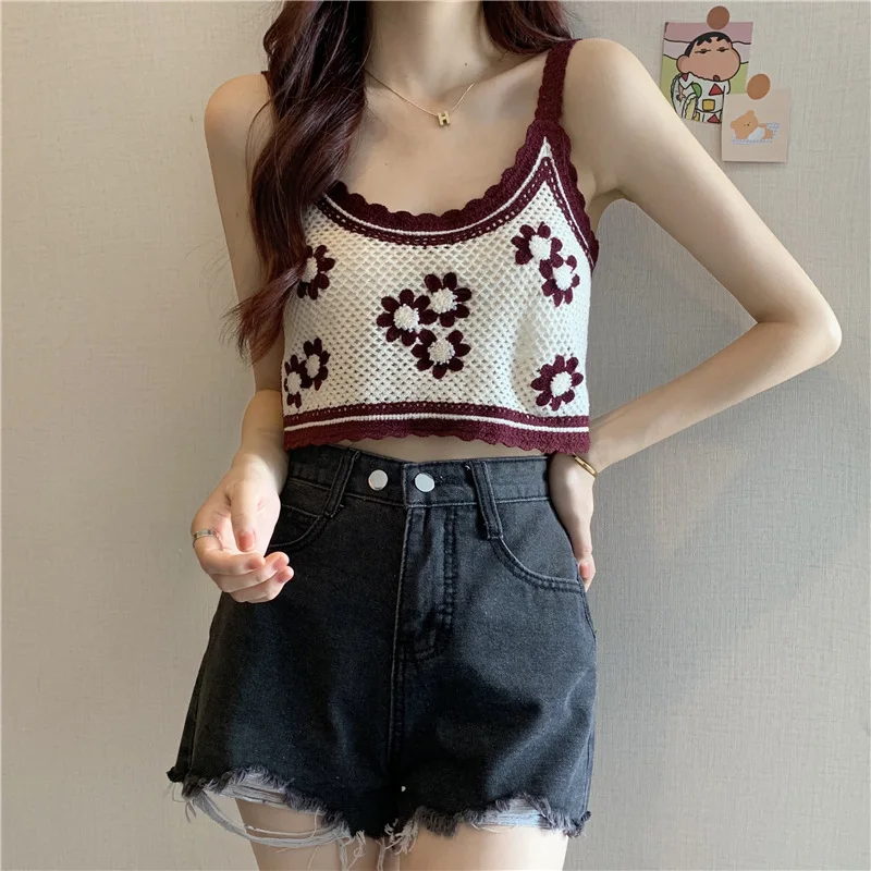 

2021 Summer French Knitted Flower Camisole Women's Outer Wear Design Short Vest Sexy Women Party Streetwear