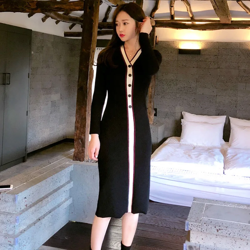 Женское трикотажное платье-свитер, облегающее платье контрастных цветов с V-образным вырезом и пуговицами, Осень-зима 2021