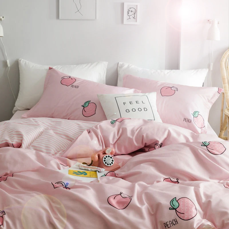 

Fashion 4Pcs/Set Sweet Peach Theme Comfortable Cotton Bedding Set Bed Comforter For Women Kawaii Girl Duvet Cover Bed Sheet Sets