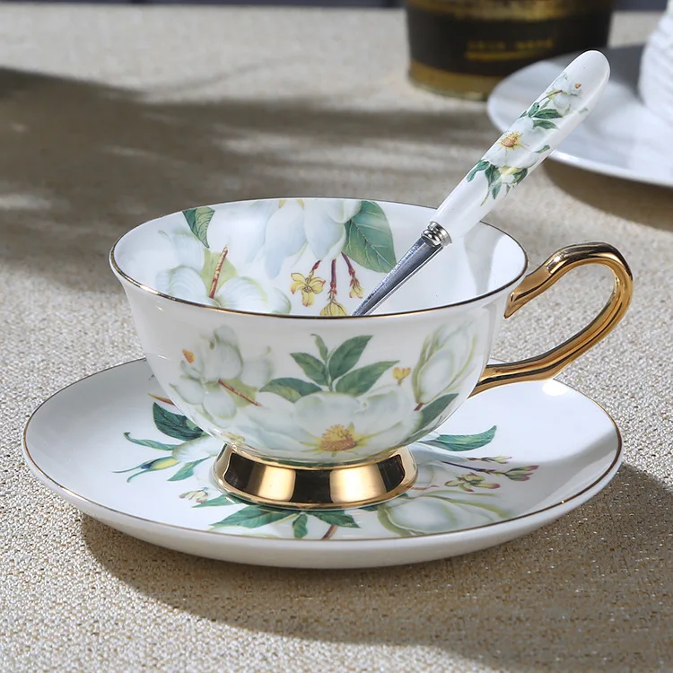 

Luxury Light Gold British Afternoon Tea Cup Bone China Coffee Cup Plate European Coffee Cup Set Gift