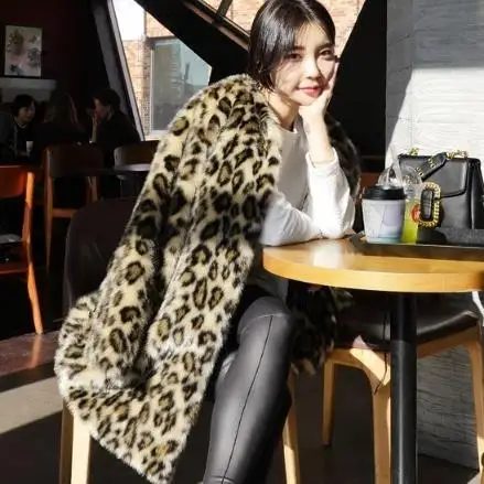 Женская шуба из искусственного меха леопарда элегантная норки с леопардовым