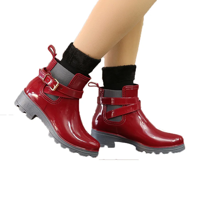 Новые резиновые сапоги теплые с пряжкой на платформе без шнуровки из ПВХ