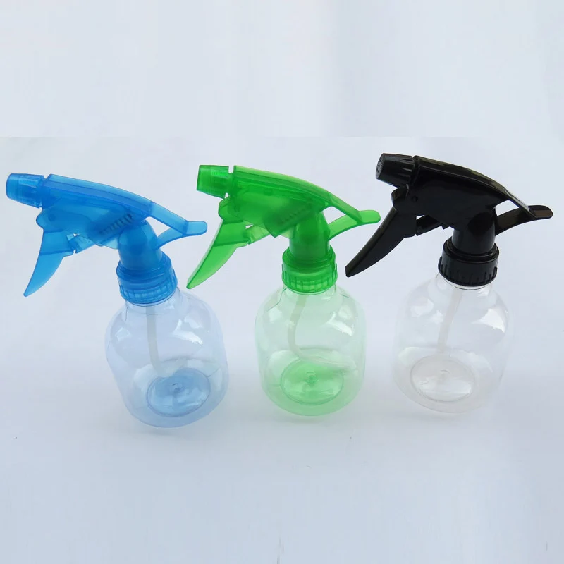 

Spray Bottle Compact Reusable Room Freshener Cleaning Supplies 250ML Hand-pressed Plastic Spray Can AC889