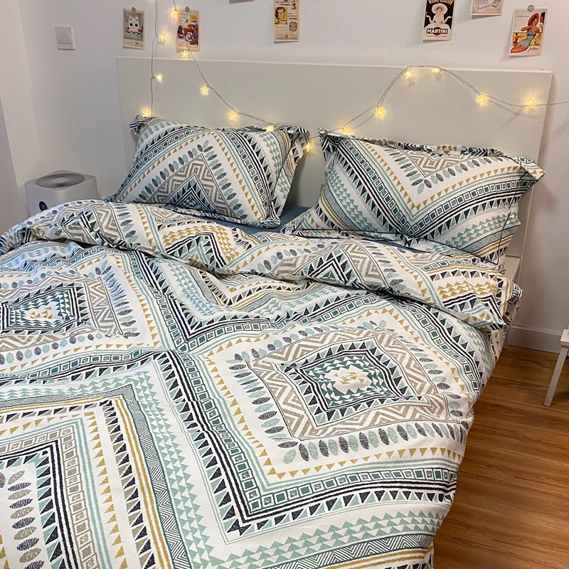 

Ethnic style cotton four-piece suit Bohemia retro geometric reactive printing cotton bedding quilt cover bed sheet