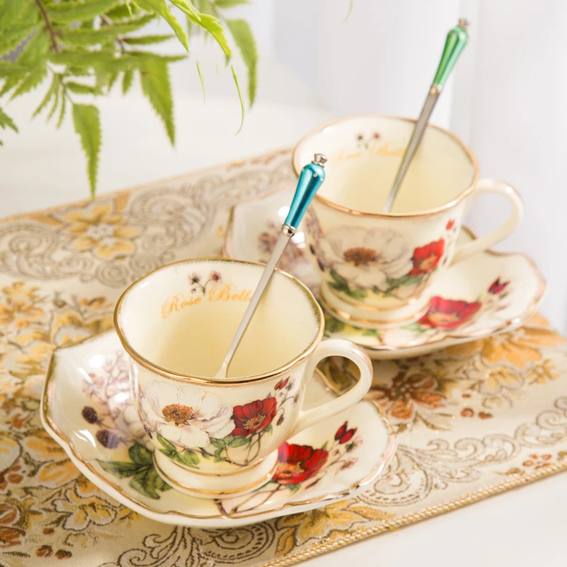 

Handmade Ceramic Coffee Cup Saucer Sets European Afternoon Tea Teacup Classic British Porcelain Tea Cups Mugs Saucers Set